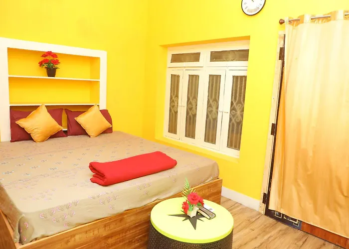 Le White Town Villa